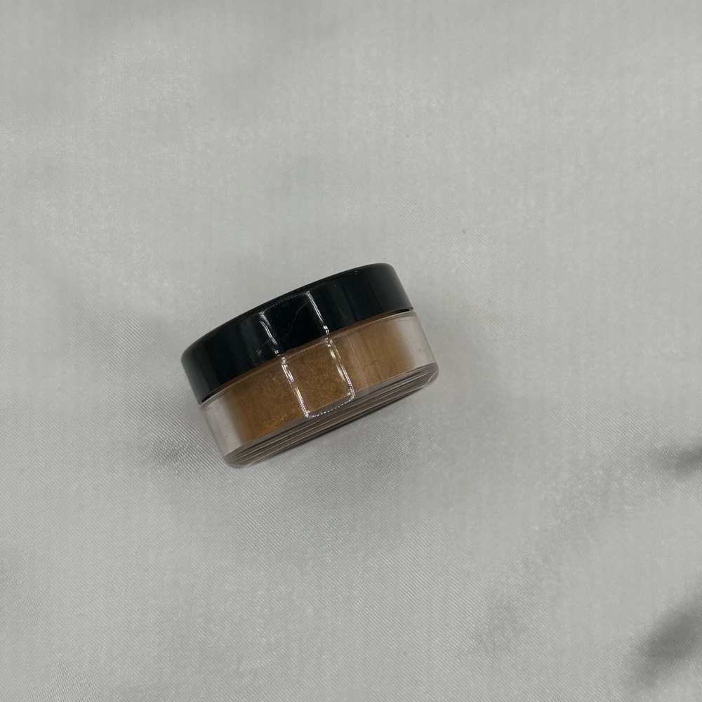 Concrete Minerals Mineral Eyeshadow - Calavera